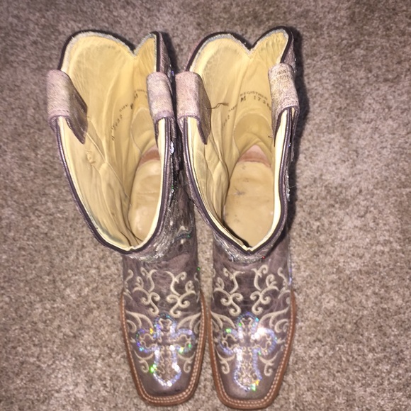 Lightly Worn Corral Cowboy Boots with Sequins - Picture 4 of 4